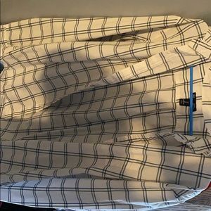 Gap Classic Fit Button- Up Long Sleeve